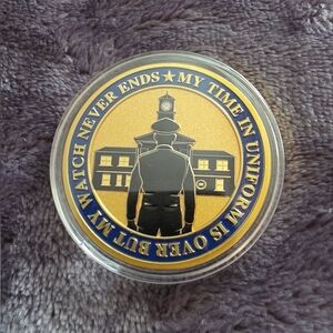 Law Enforcement Gold and Blue Commemorative Coin New With Wooden Box